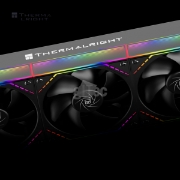 სურათი თხევადი გაგრილების სისტემა THERMAL RIGHT PEERLESS VISION 360 ARGB BLACK